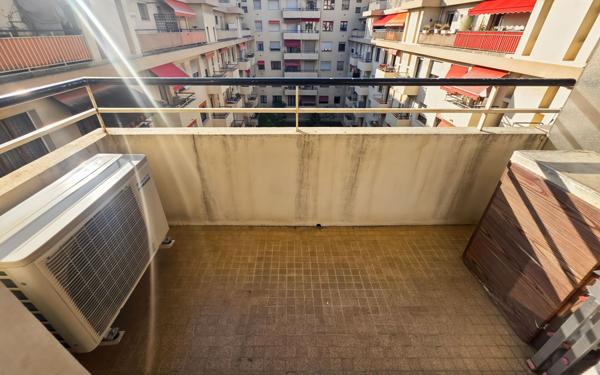 Appartement à vendre    3 pièces • 94 m2 Nice