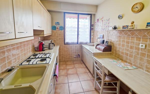 Appartement à vendre    3 pièces • 94 m2 Nice