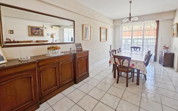 Appartement à vendre    3 pièces • 94 m2 Nice