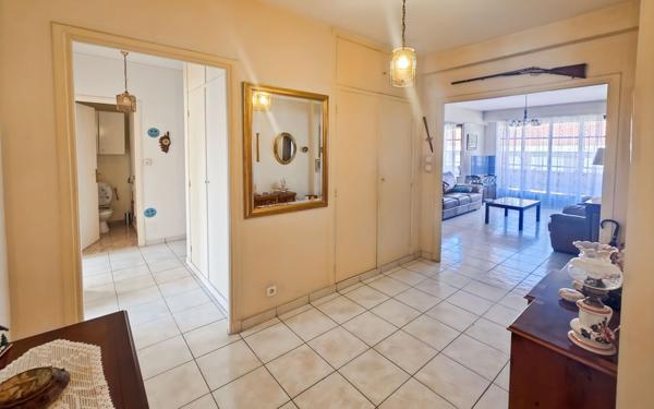 Appartement à vendre    3 pièces • 94 m2 Nice