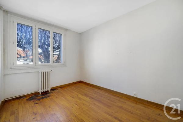 Appartement F3 à vendre  3 pièces - 50,10 m 2   VANVES  - 92