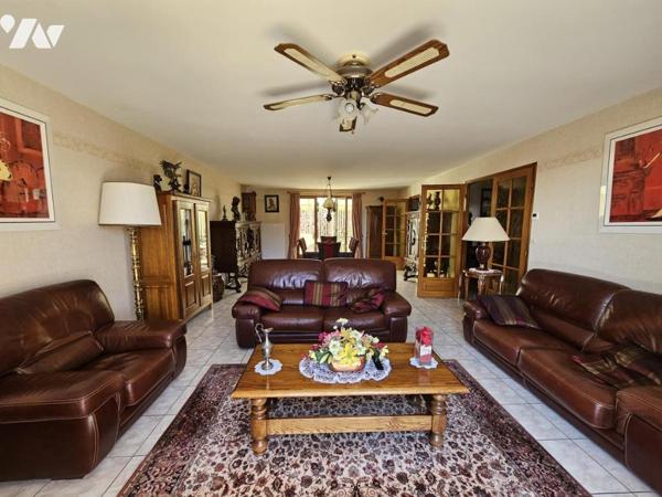 pavillon de plain-pied sur  sous-sol complet