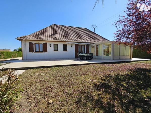 pavillon de plain-pied sur  sous-sol complet