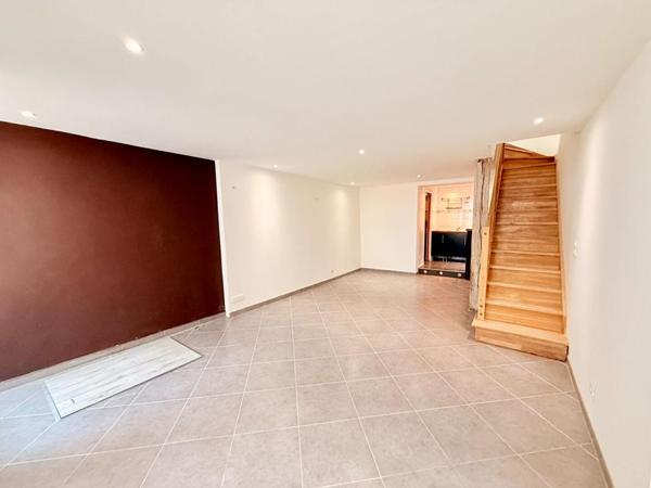 Maison de ville a Joigny 4 pièce(s) 82 m2