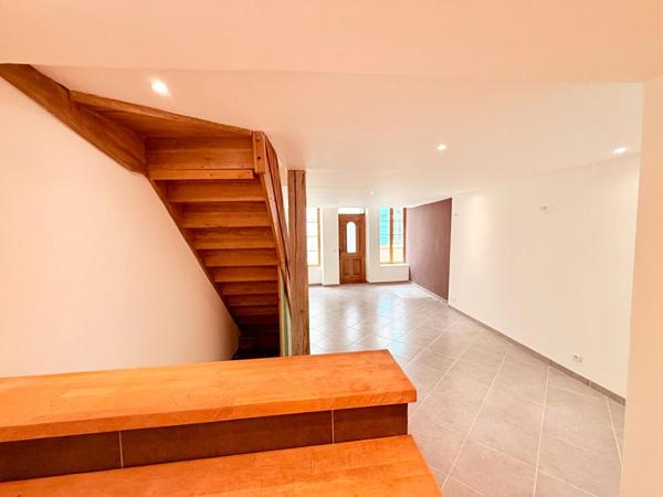 Maison de ville a Joigny 4 pièce(s) 82 m2