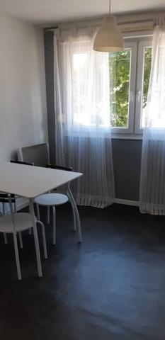 T2 loue meuble + parking