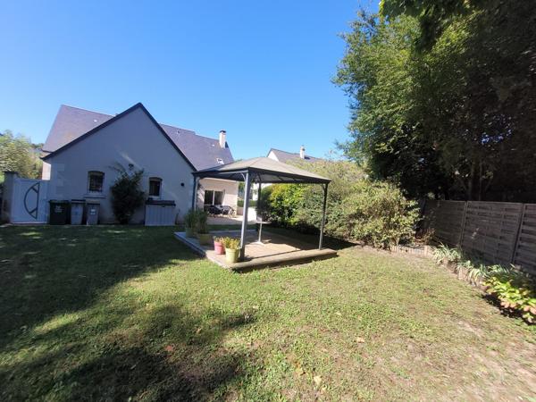 À vendre - Maison traditionnelle, 6 pièces située à Tours (37100)