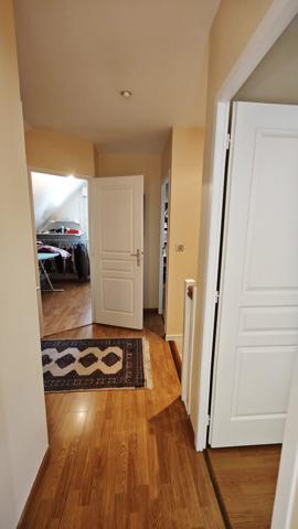 À vendre - Maison traditionnelle, 6 pièces située à Tours (37100)