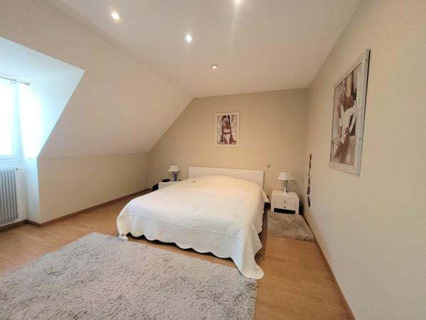 À vendre - Maison traditionnelle, 6 pièces située à Tours (37100)