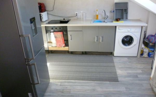 Appartement à louer    2 pièces • 30,86 m2 Saint-Étienne-de-Saint-Geoirs