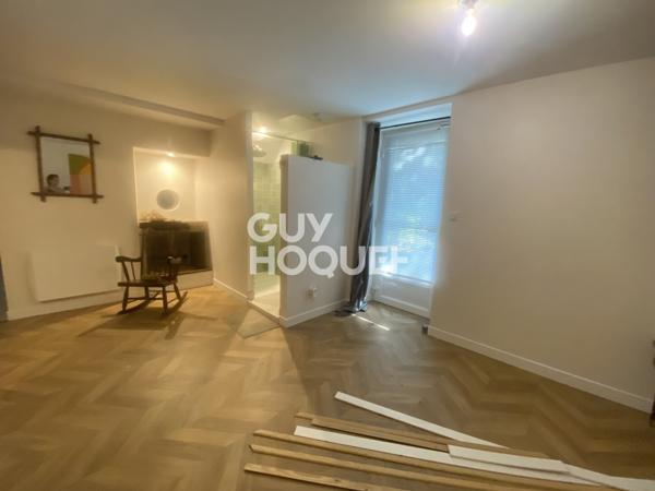 Maison à louer de 5 pièces de 231 m² à 1500€ HC