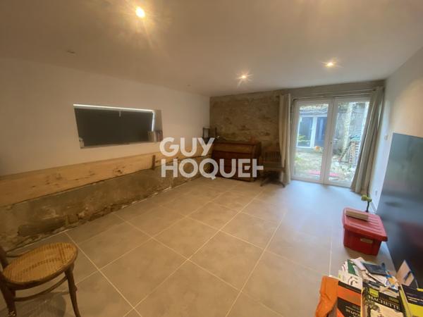 Maison à louer de 5 pièces de 231 m² à 1500€ HC