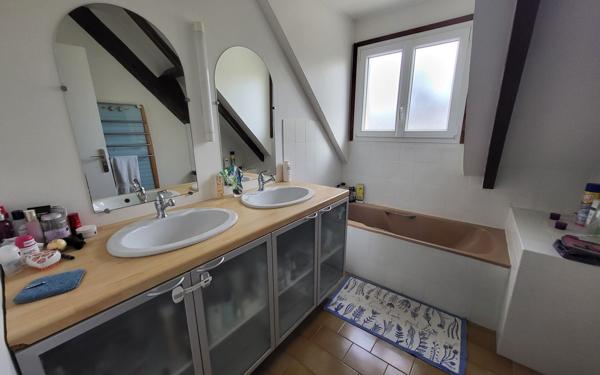 Maison à vendre    5 pièces • 95,56 m2 Gagny