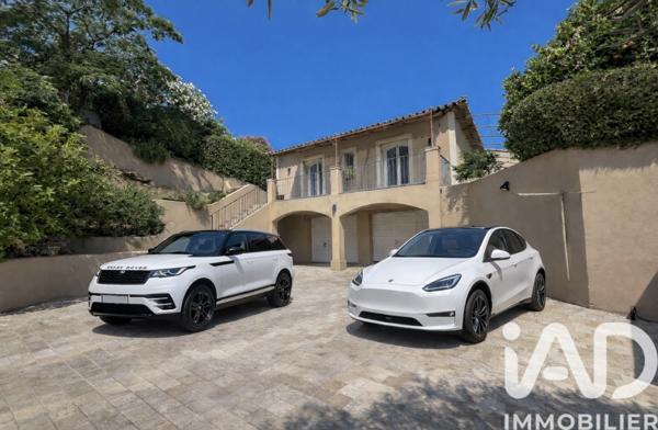 Maison à vendre 9 pièces 245 m² Cogolin