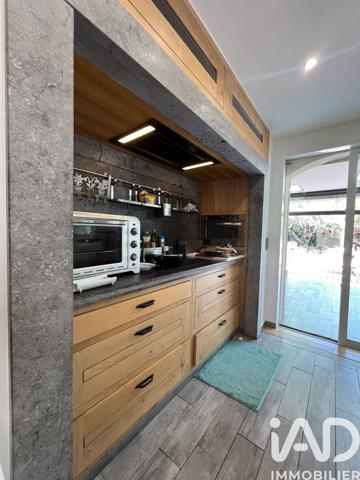 Maison à vendre 9 pièces 245 m² Cogolin