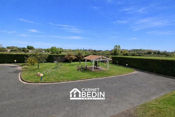 Vente Maison T5 Ambares Et Lagrave 3 chambres