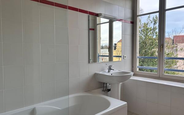 Appartement à louer    2 pièces • 56,60 m2 Thann