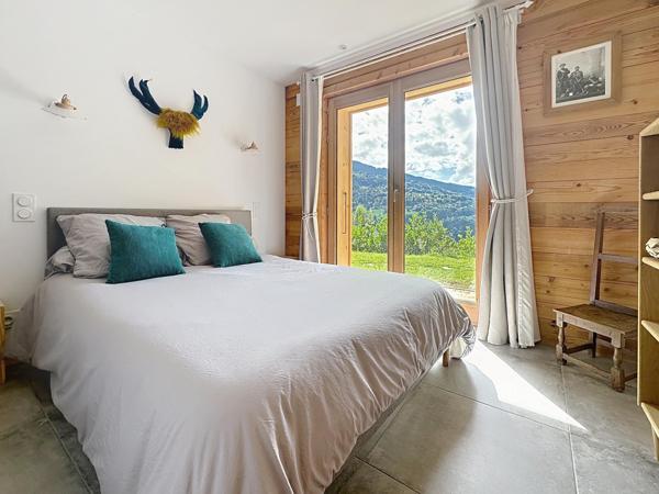 A vendre- Chalet d'exception tout en bois avec vue panoramique sur la chaîne Aravis