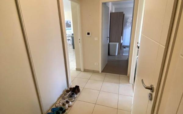 Appartement à louer    3 pièces •  Saint-Genis-Pouilly