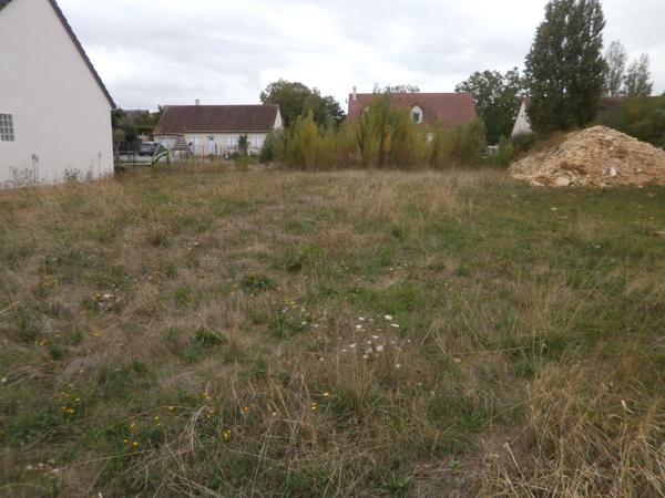TERRAIN A BATIR778 M2 VIABILISER ET SECURISER Bourges (18000)