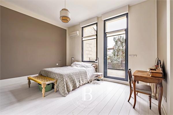 Bordeaux, Maison de ville 6 Chambres -  300 m² à vendre
