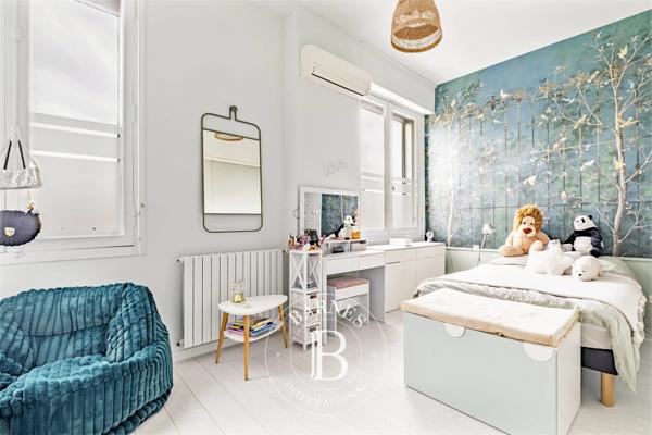 Bordeaux, Maison de ville 6 Chambres -  300 m² à vendre