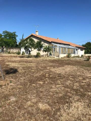 plain pied avec beau terrain