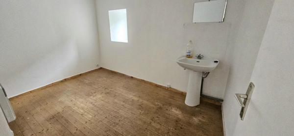 Immobilier La Roche-Jaudy (22450) – Maison de village 112.6m2 – 123 000 €