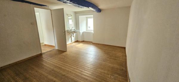 Immobilier La Roche-Jaudy (22450) – Maison de village 112.6m2 – 123 000 €