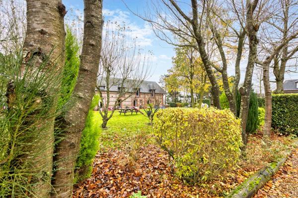Clos masure avec habitation, chambres d'hôtes, gîte et garage-atelier