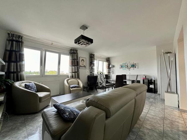 Appartement Houilles 5 pièce(s) 72.02 m2 €269 000 ** - Référence 750