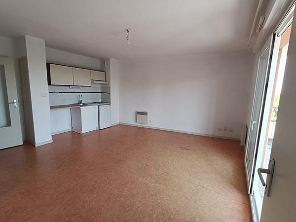 Appartement Rodez 2 pièce(s) 36 m2 parking terrasse