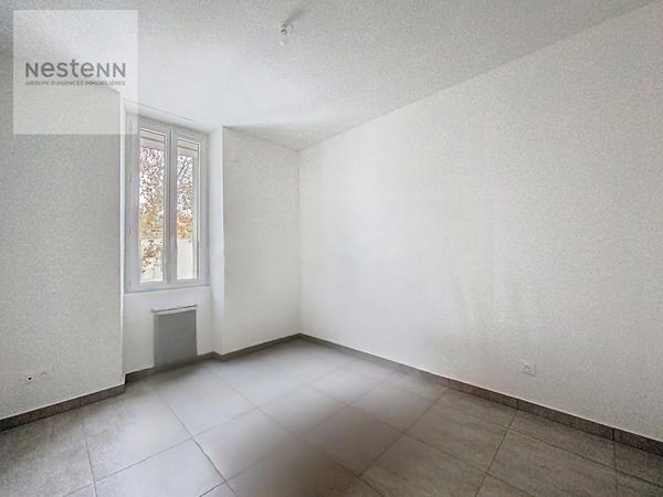 Maison Miramas divisé en deux appartements