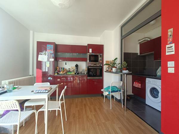 Appartement Tours avec balcon et terrasse