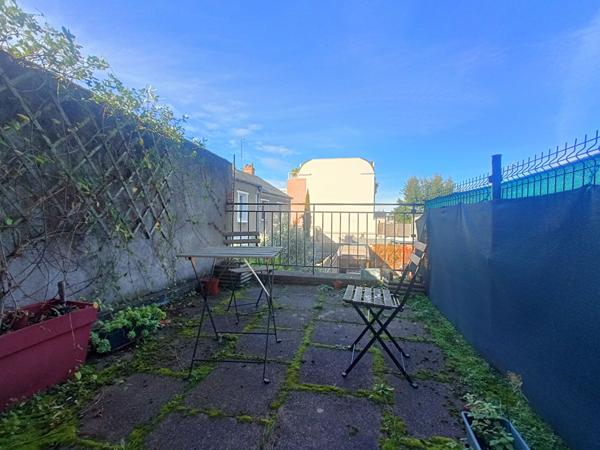 Appartement Tours avec balcon et terrasse