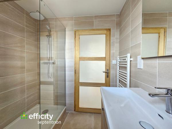 Appartement
         3 pièces
        - 79 m² Exclusivité 225 000 € *