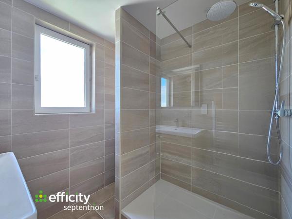 Appartement
         3 pièces
        - 79 m² Exclusivité 225 000 € *
