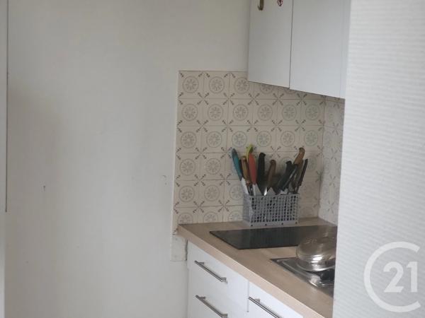 Immeuble à vendre  1289 m 2   ST PAUL LES DAX  - 40