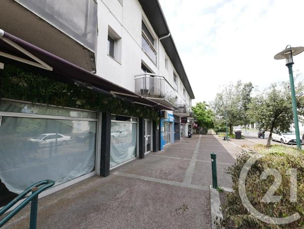 Immeuble à vendre  1289 m 2   ST PAUL LES DAX  - 40