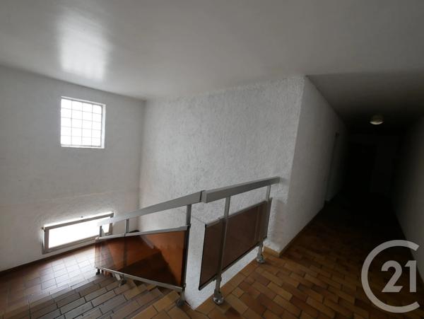 Immeuble à vendre  1289 m 2   ST PAUL LES DAX  - 40