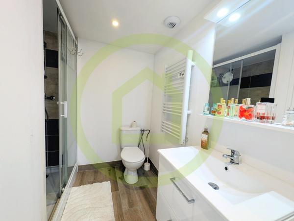 Appartement à VALLAURIS (06220)