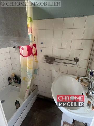 Vente                                                      Maison
                        
                     3 pièces                      64 m2                     à Marmande