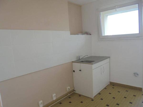 F3 AVEC BALCON SECTEUR FAURIEL