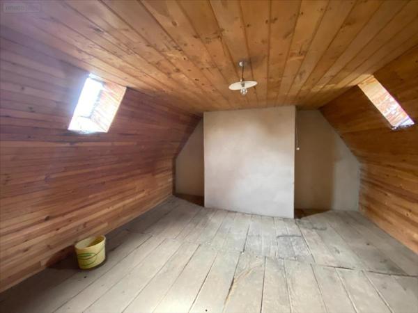 Maison à vendre à Saint-Illide dans le Cantal (15310), ref : 15061-1058070