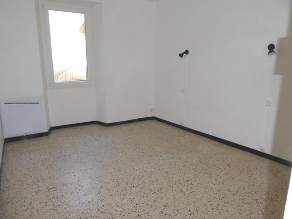 APPARTEMENT DE TYPE F3