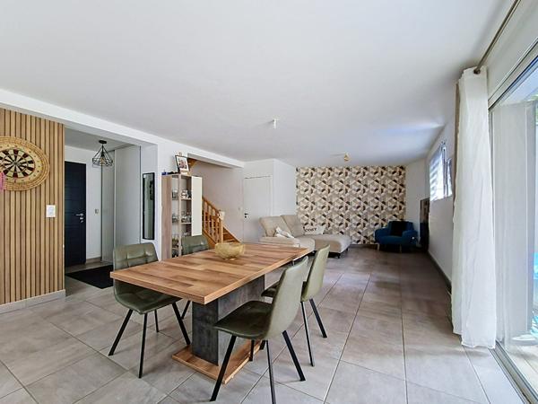 MONTREUIL JUIGNE - Maison de 2020, économique et fonctionnelle !