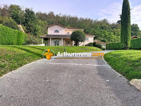 Vente Maison 6 pièces 152 m2 à Bourgoin-Jallieu