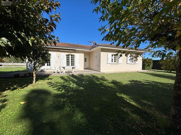 Maison individuelle à vendre à Blanquefort en Gironde (33290), ref : 032/1659   
Tanais