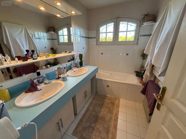 Maison individuelle à vendre à Blanquefort en Gironde (33290), ref : 032/1659   
Tanais