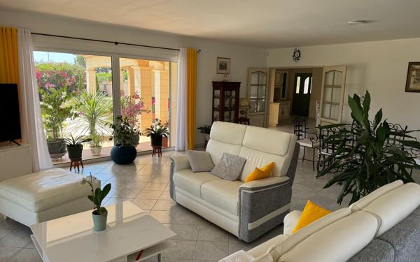 Maison à vendre    5 pièces • 155 m2 Bellegarde